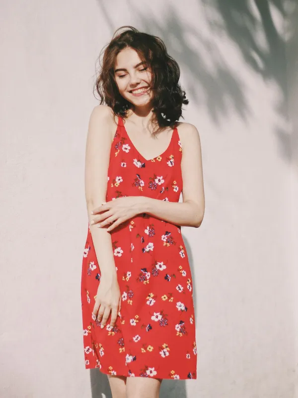 Vestido corto floreado de verano