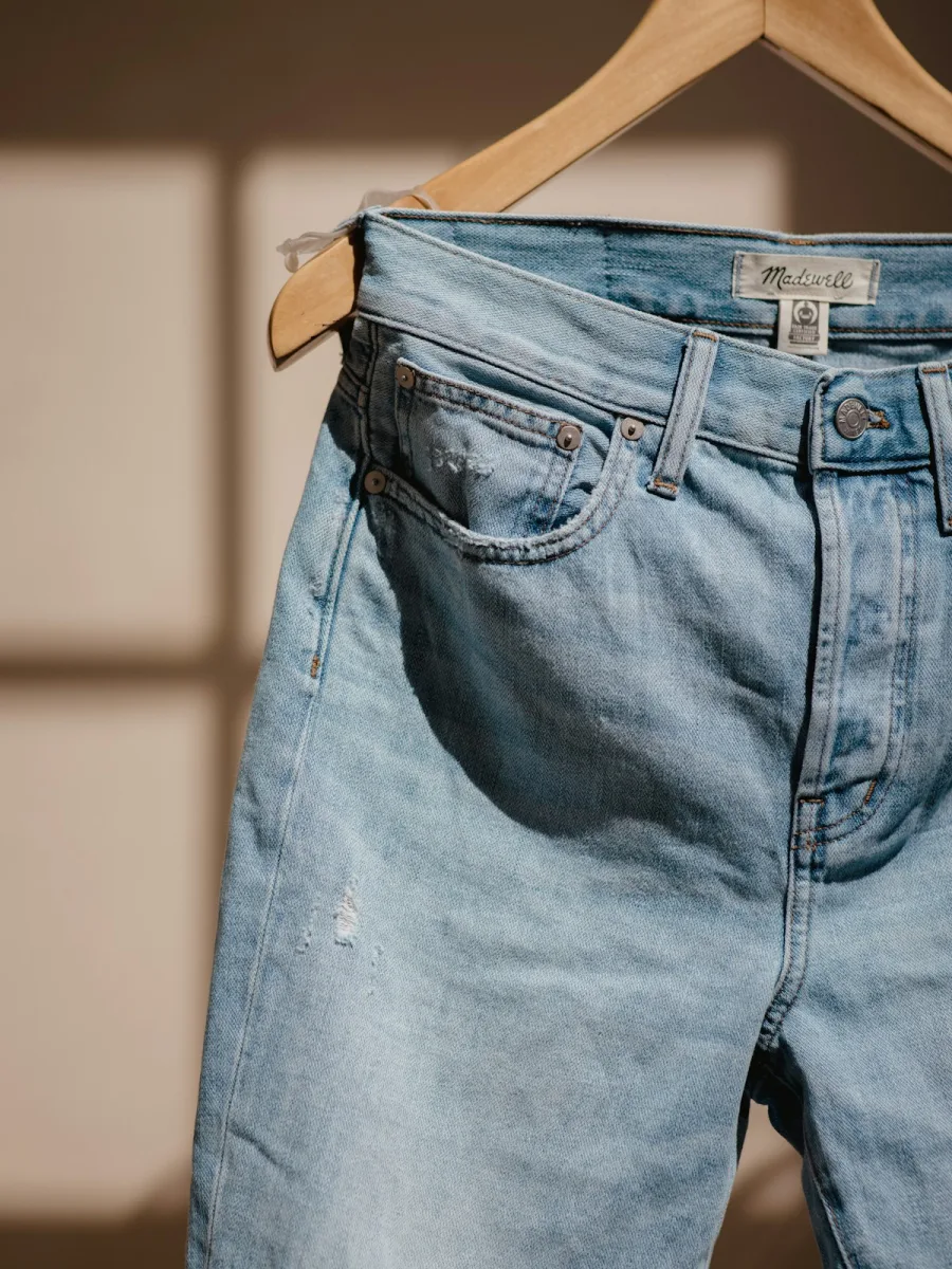 Jean celeste tiro alto